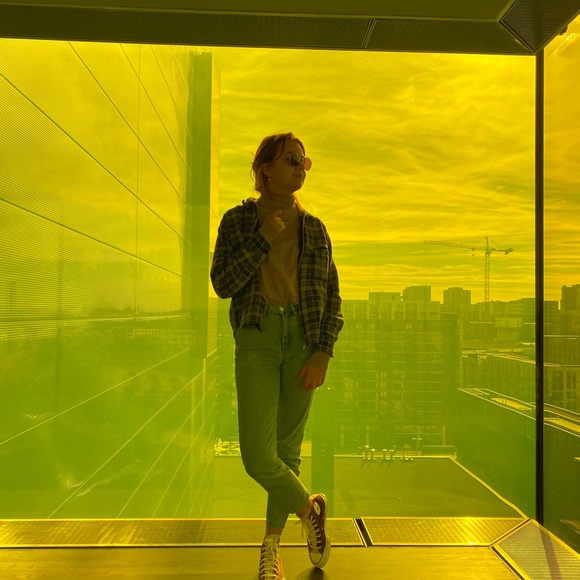 Meet your Posher, Leila - Picture 3 of 4